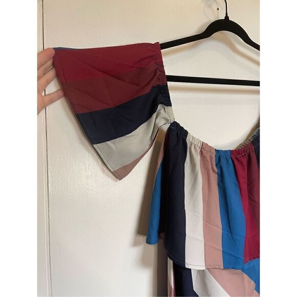 Umgee Dresses Red White And Blue Off The Shoulder Maxi Dress size S NWT - Picture 11 of 11
